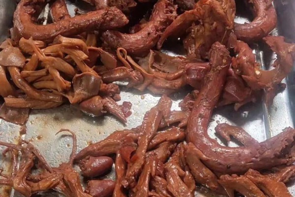 【卤水太稀了的处理方法】     一般新起的卤水，