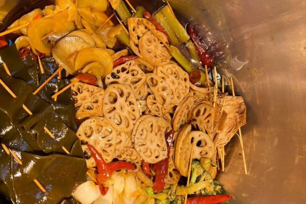 摆卤菜摊和打工谁强，对比过你就知道