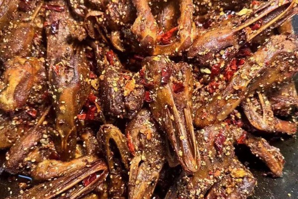 摆摊做卤串，别被人忽悠了，要做正宗的